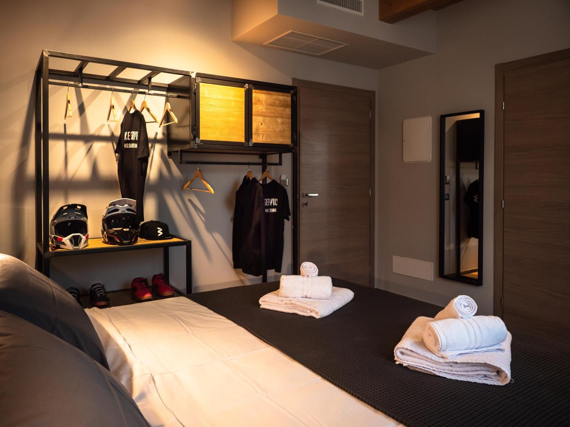 ホテル Sleep 'N' Ride マッサ・マリッティマ エクステリア 写真